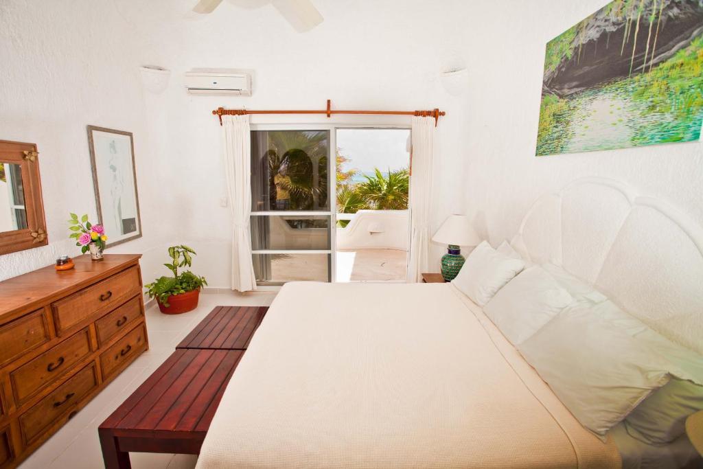 Villas Flamingo Akumal Room photo